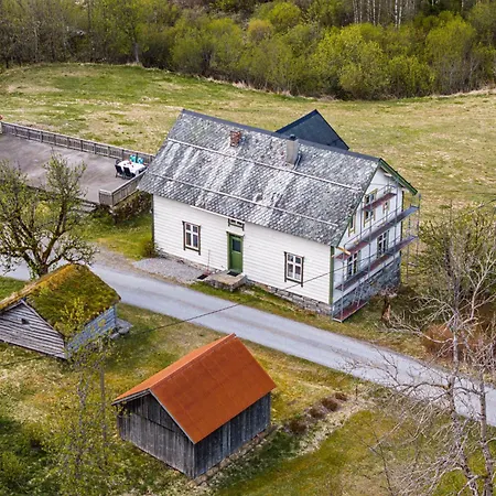 別荘 Elvehuset By Interhome