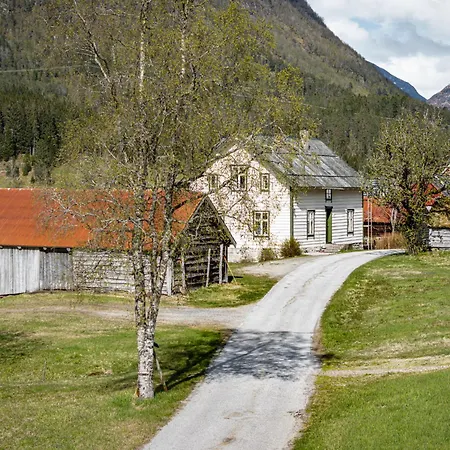 Nyaraló Elvehuset By Interhome Holsen