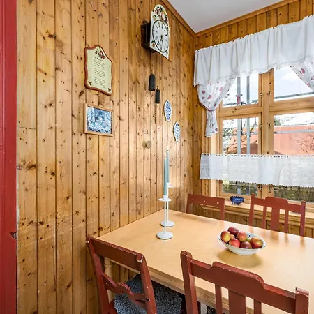 Nyaraló Elvehuset By Interhome Holsen