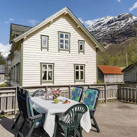 Elvehuset By Interhome * Holsen